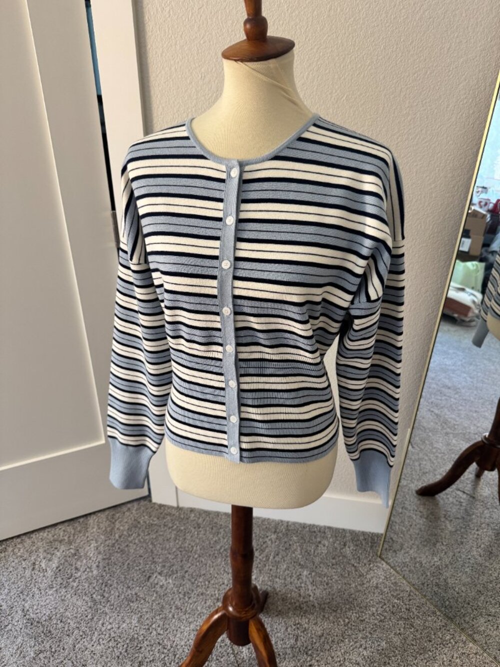 NWT Aritzia Wilfred Golightly Cardigan Dew Blue Birch Striped Size L